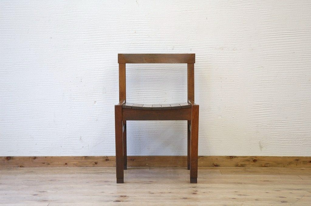アンティーク家具　古いナラ材の木目が美しい椅子