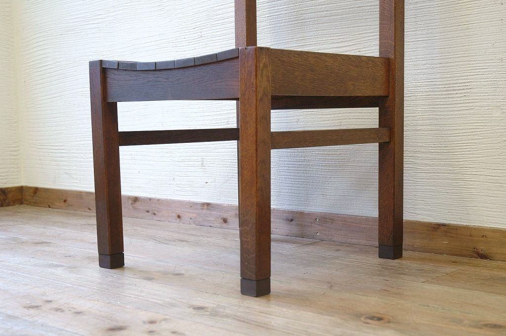 アンティーク家具　古いナラ材の木目が美しい椅子