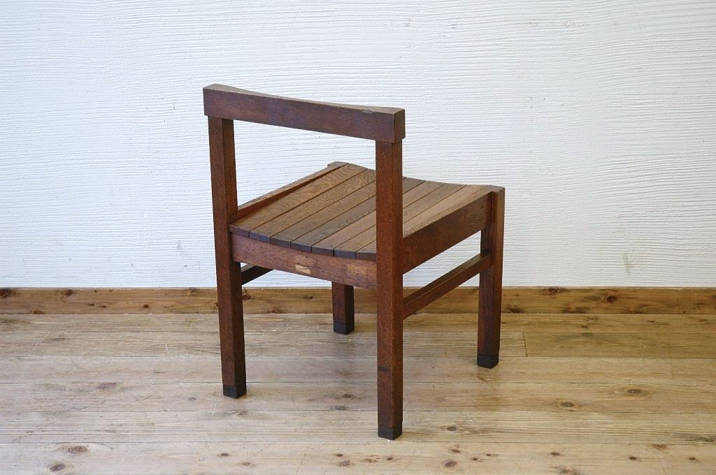 アンティーク家具　古いナラ材の木目が美しい椅子