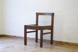 アンティーク家具　古いナラ材の重厚な椅子2