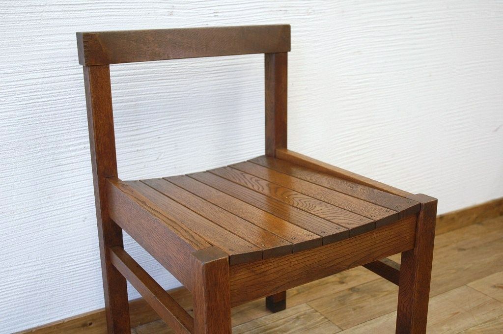アンティーク家具　古いナラ材の重厚な椅子4