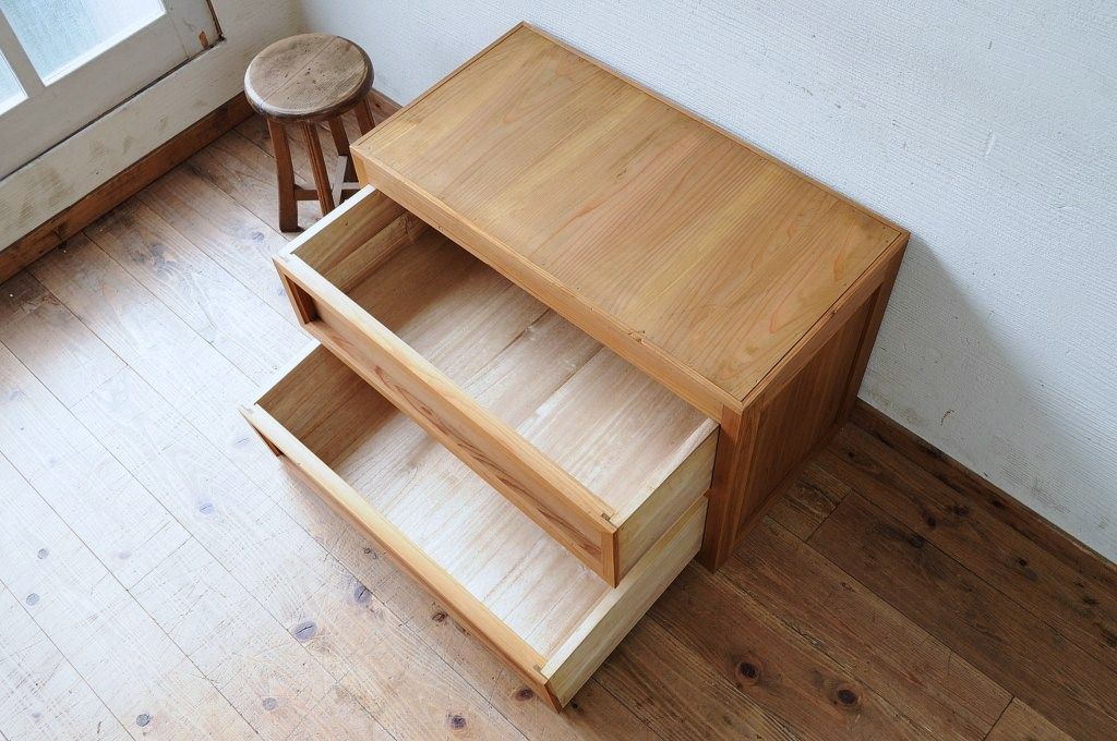 美品!モダンなデザインのローボード2