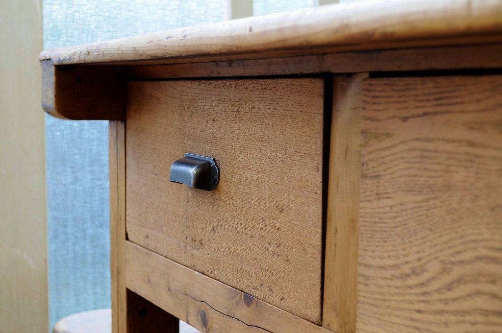 アンティーク家具　◆特大!古い木味の両面引き出し特大作業台