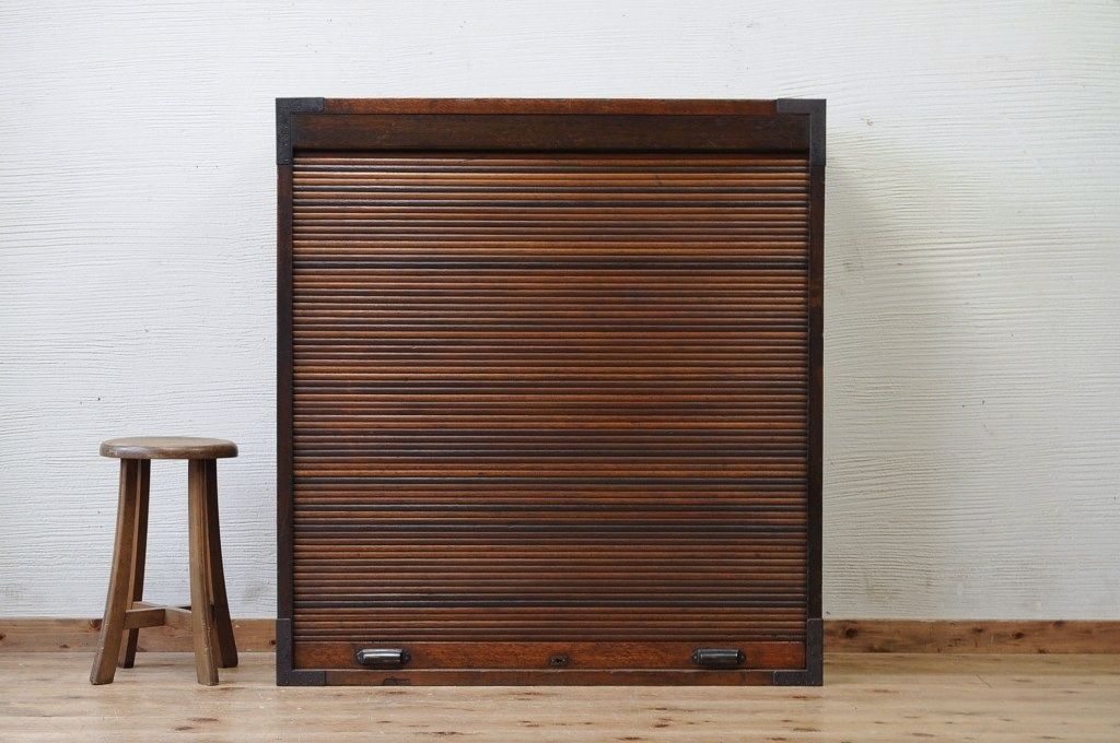 アンティーク家具 希少!古い質屋の頑丈なシャッター収納棚(蛇腹