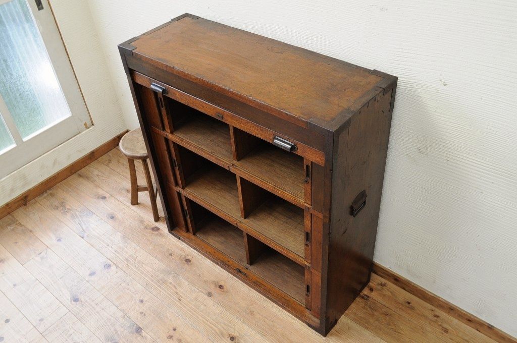アンティーク家具 希少!古い質屋の頑丈なシャッター収納棚(蛇腹