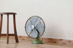 アンティーク雑貨　レトロな卓上扇風機　NDS