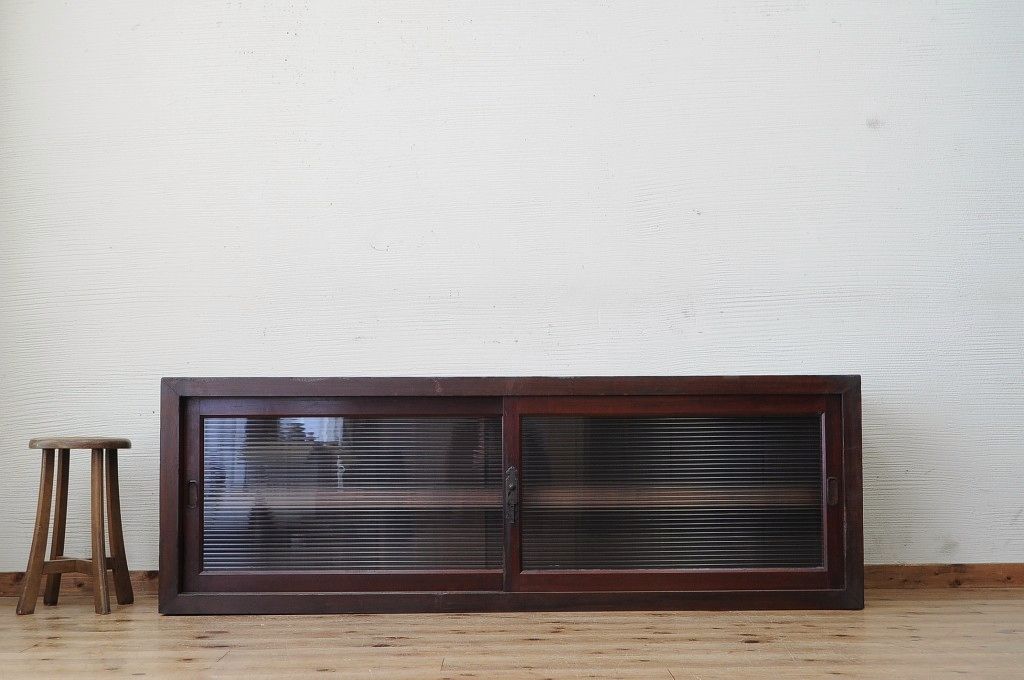 アンティーク家具　古い木のモールガラスローボード2