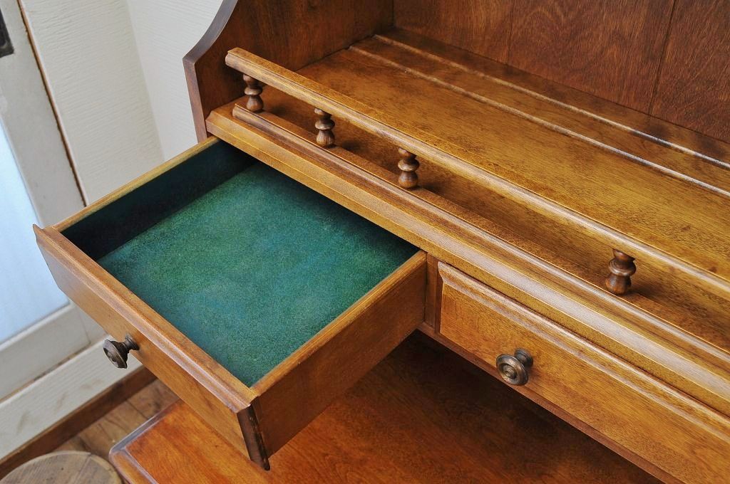 ◇新品展示品　USA製　メイプル材の上質なカップボード(定価350000円)