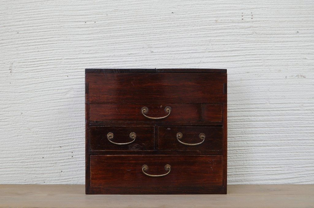 アンティーク家具　総栗材!漆の綺麗な時代引き出し箱(化粧箱)