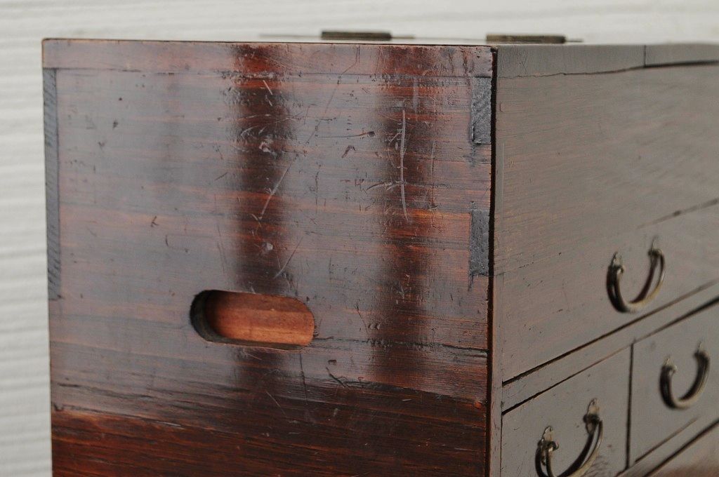 アンティーク家具　総栗材!漆の綺麗な時代引き出し箱(化粧箱)