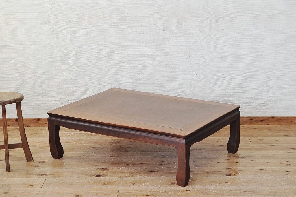 レトロ家具　古い木のレトロな座卓