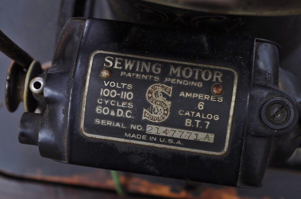 アンティーク雑貨　希少なエリザベスシンガーミシン