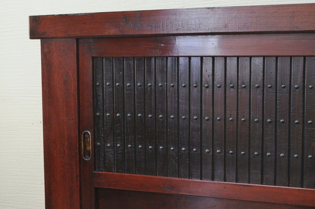 アンティーク家具　極上!前面欅の漆塗り九尺水屋箪笥サイドボード(下段)