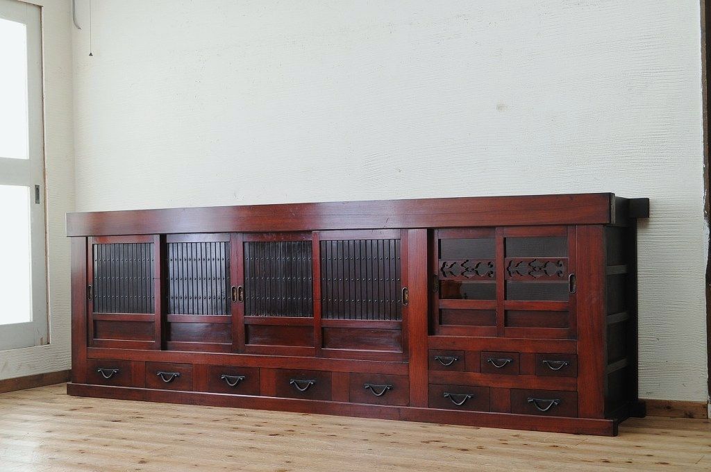 アンティーク家具　極上!前面欅の漆塗り九尺水屋箪笥サイドボード(上段) (食器棚、収納棚)
