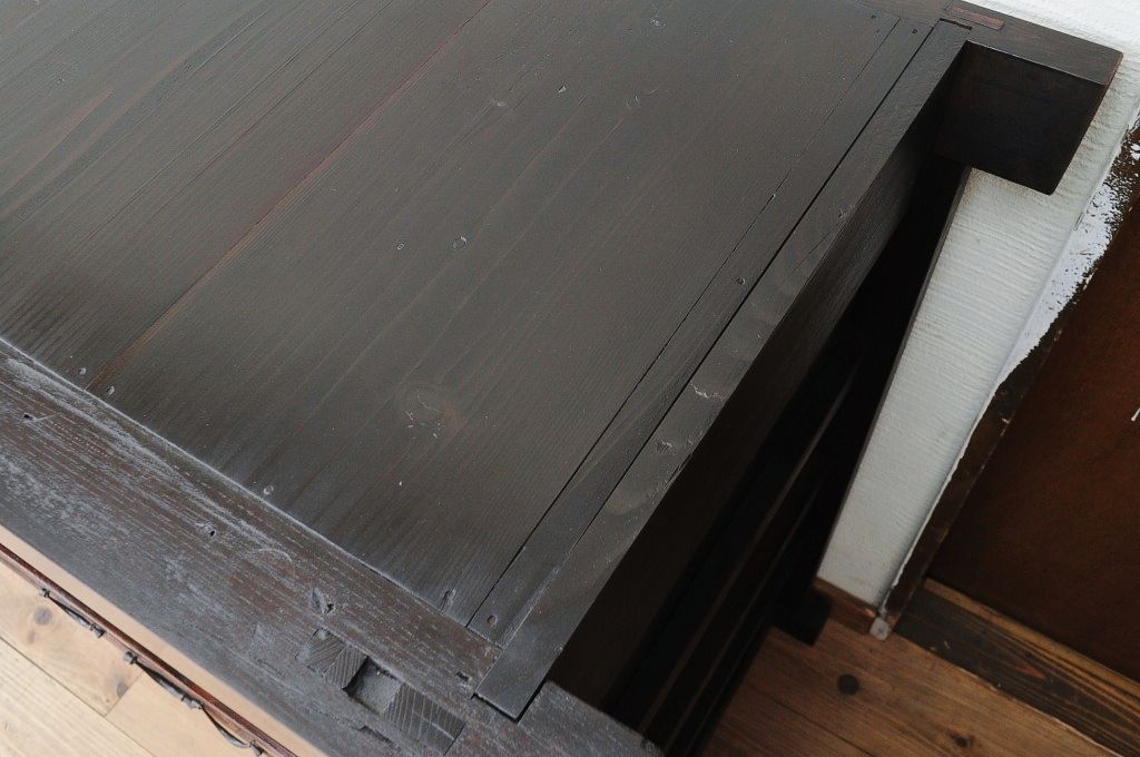 アンティーク家具　極上!前面欅の漆塗り九尺水屋箪笥サイドボード(上段) (食器棚、収納棚)