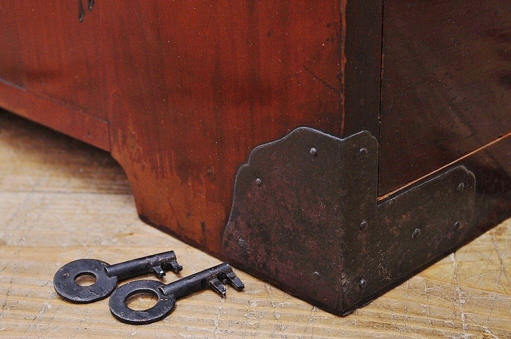 極上美品!漆の綺麗な松本箪笥