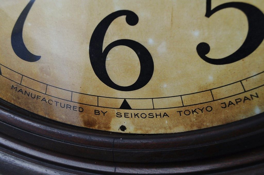 アンティーク雑貨　特大!セイコー社の丸型掛け時計