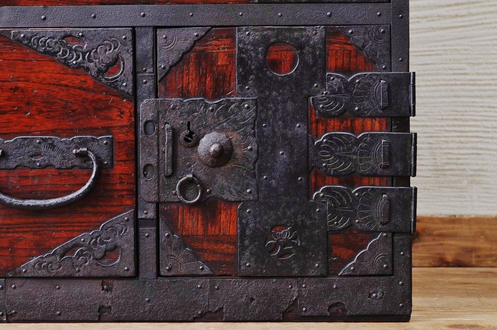 極上美品!漆の綺麗な二段重ね佐渡箪笥
