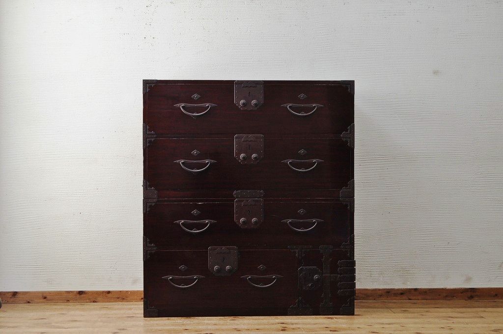 極上美品!漆の綺麗な上手二本松箪笥