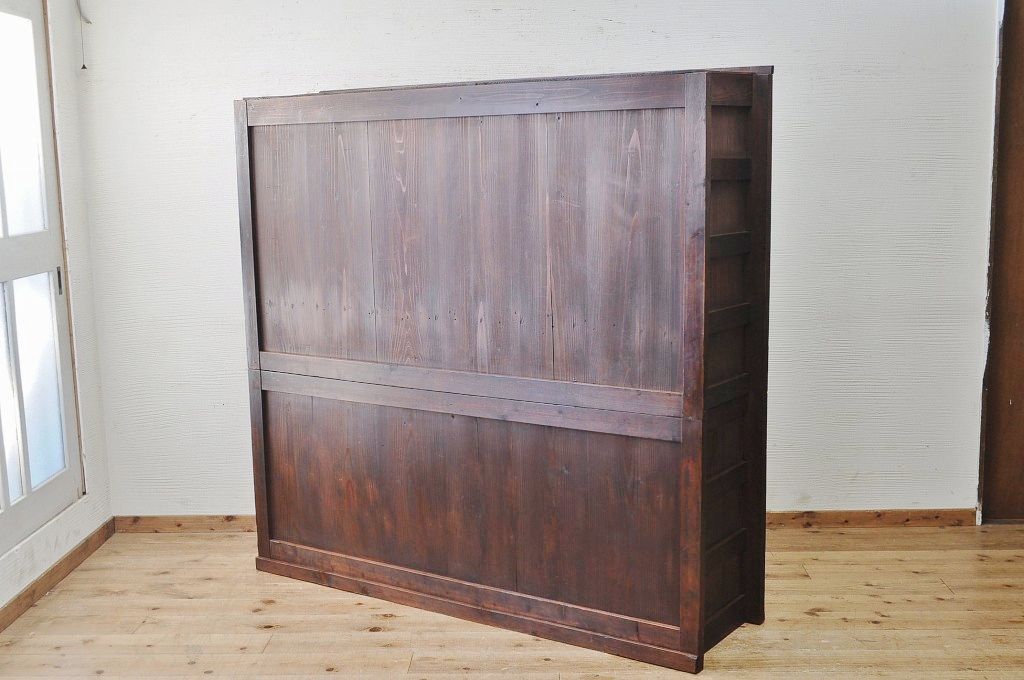 アンティーク家具　極上!迫力のある二段重ね収納箪笥(水屋箪笥、ガラスケース、食器棚、収納棚)