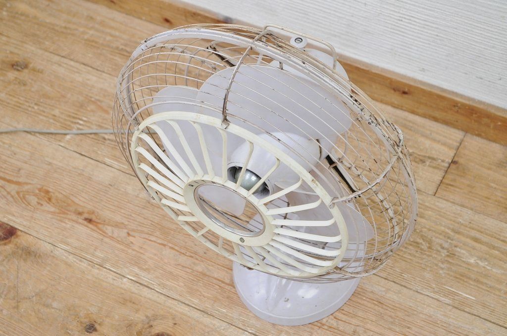 アンティーク雑貨　レトロ日立扇風機