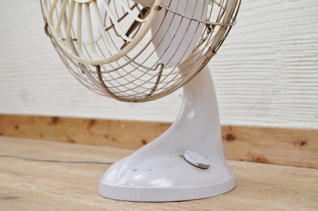 アンティーク雑貨　レトロ日立扇風機