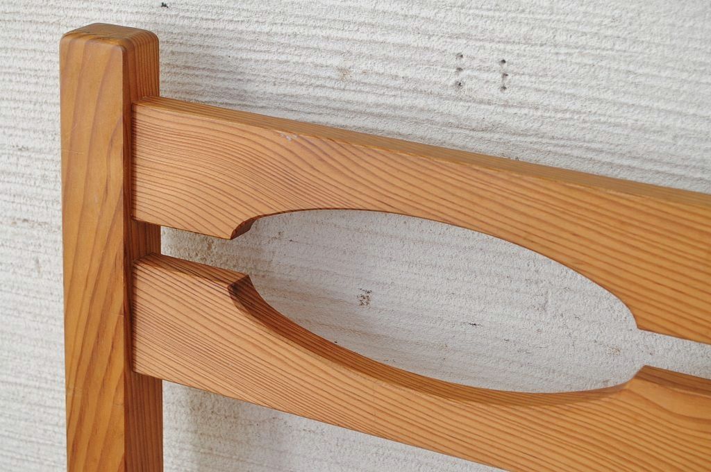 アンティーク家具　1960年代　パイン材のシンプルな椅子1脚