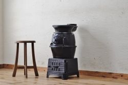 アンティーク雑貨　美品!!古い鋳物ストーブ(2)(フクロク)