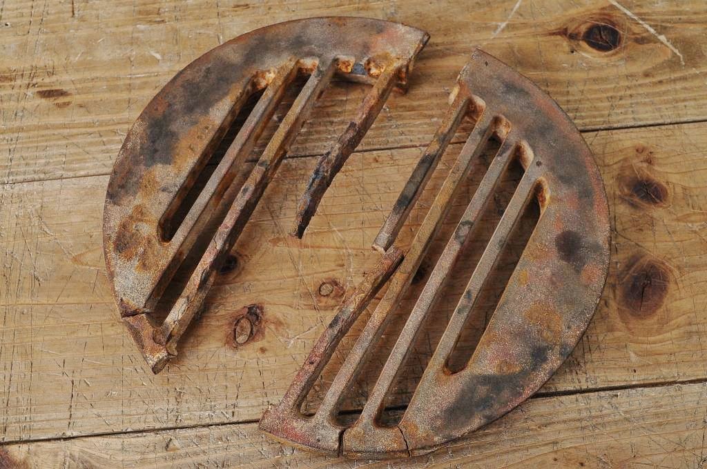 アンティーク雑貨　美品!!古い鋳物ストーブ(2)(フクロク)