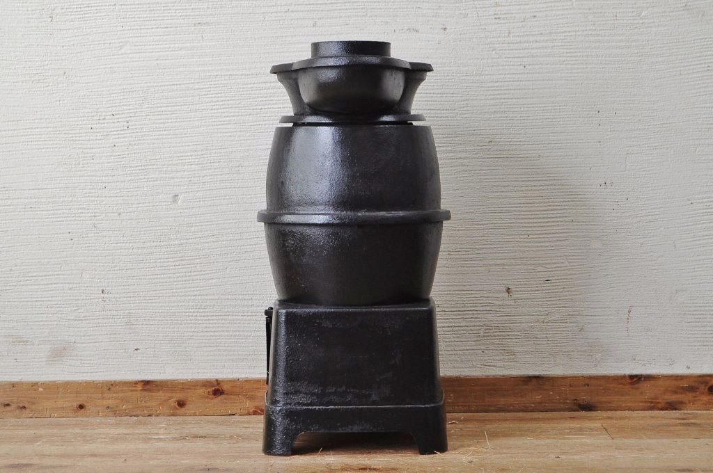 アンティーク雑貨　美品!!古い鋳物ストーブ(2)(フクロク)