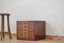 レトロ家具　古い木のレトロな小引き出し