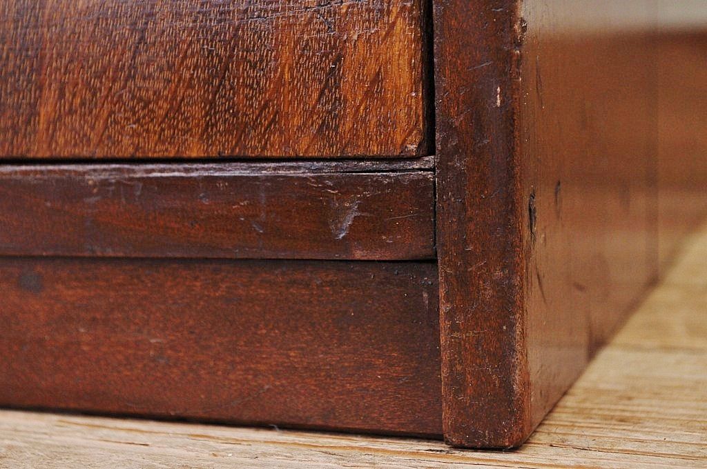 レトロ家具　古い木のレトロな小引き出し