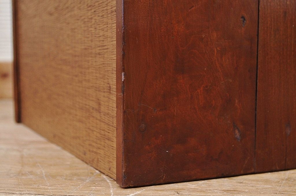 レトロ家具　古い木のレトロな小引き出し