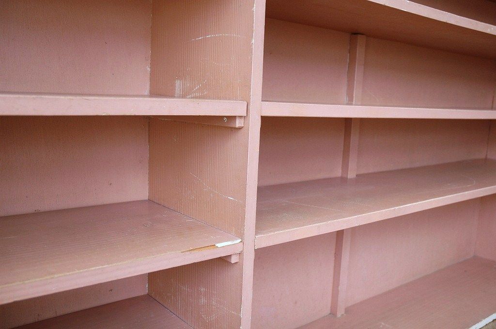 アンティーク家具　特大!ペンキの剥げた大きな飾り棚