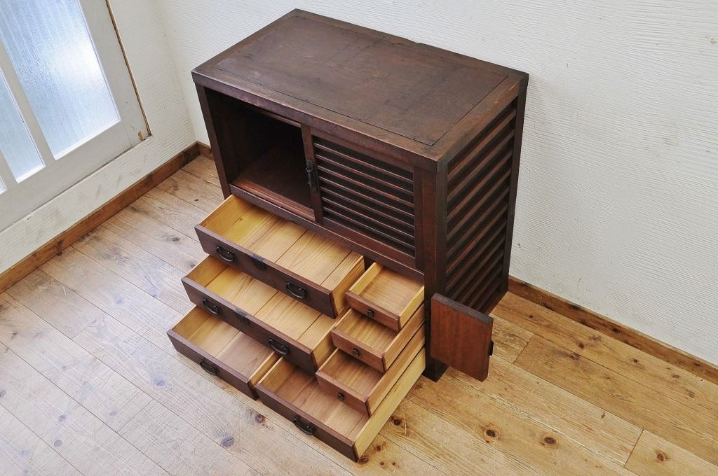 極上美品!横桟の細かな帳場箪笥