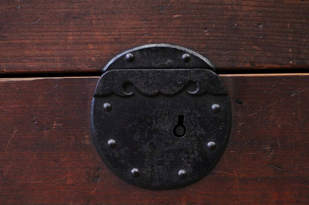 極上美品!横桟の細かな帳場箪笥