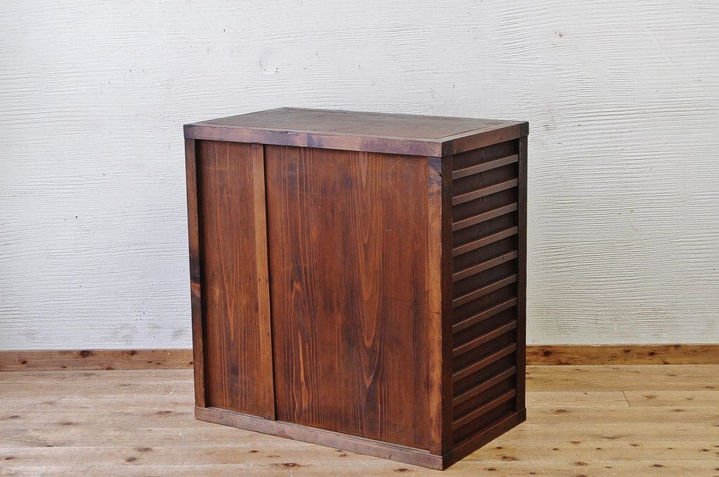 極上美品!横桟の細かな帳場箪笥