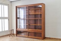 アンティーク家具　特大!古い木のシンプルな収納棚(本棚)