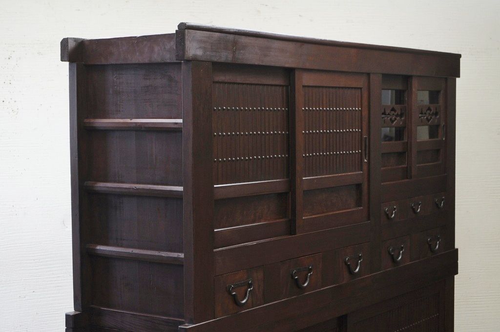 アンティーク家具　重厚!古い木の6尺水屋箪笥
