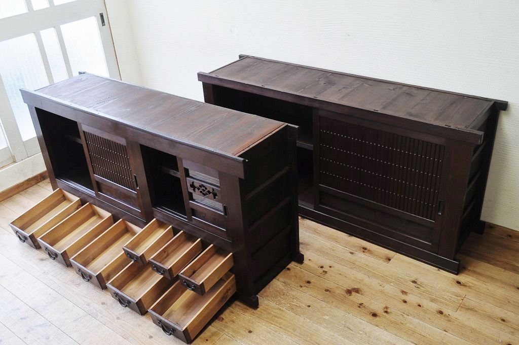 アンティーク家具　重厚!古い木の6尺水屋箪笥