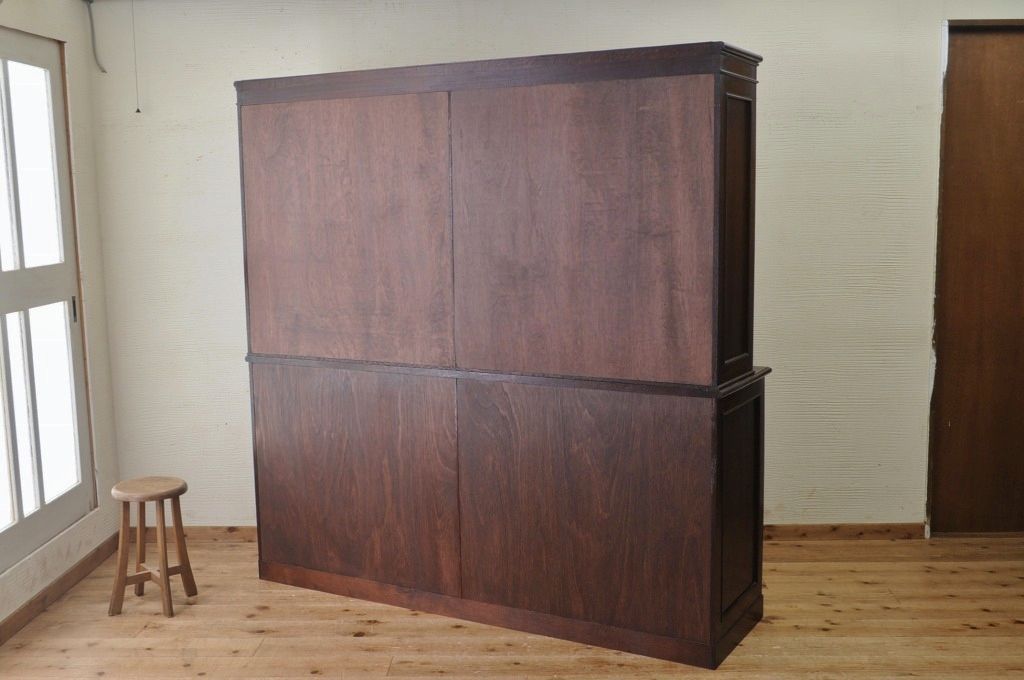 アンティーク家具　総楢材!古いお屋敷の上質な作業台付食器棚