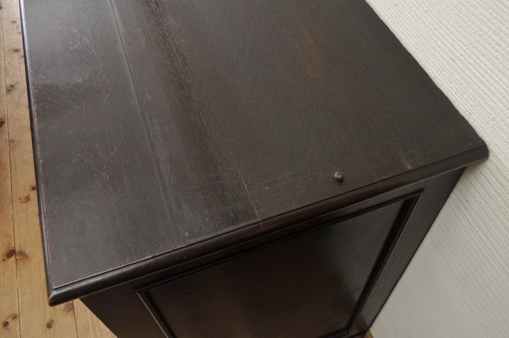 アンティーク家具　総楢材!古いお屋敷の上質な作業台付食器棚
