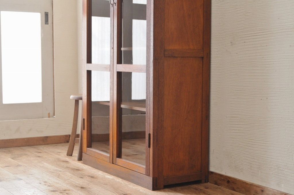 アンティーク家具　古い木のシンプルな本箱(収納棚)