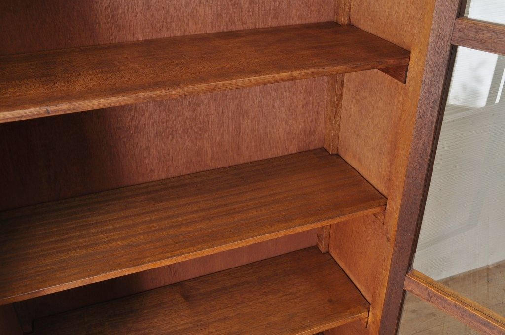 アンティーク家具　古い木のシンプルな本箱(収納棚)
