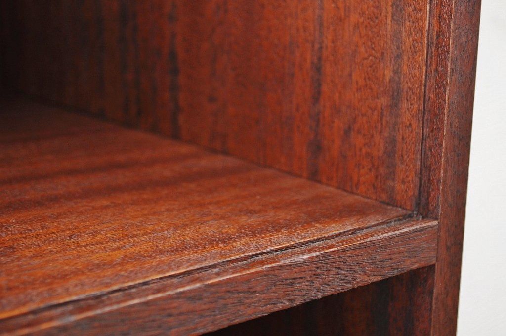 アンティーク家具　★古い木のシンプルな飾り棚(本棚)