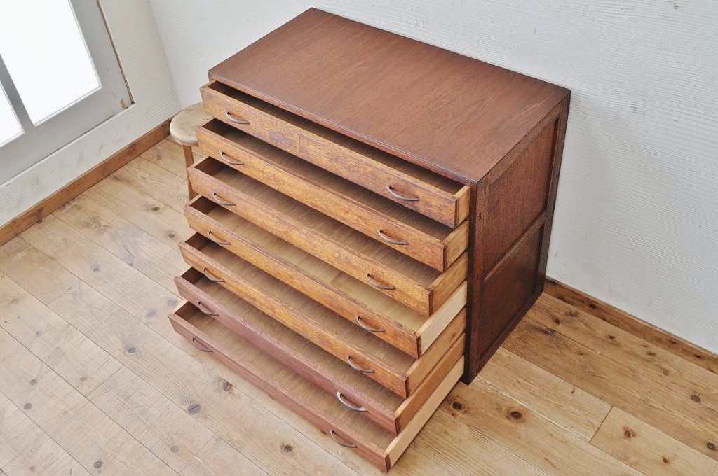 アンティーク家具　小物収納にぴったりなアンティーク引き出し(チェスト)