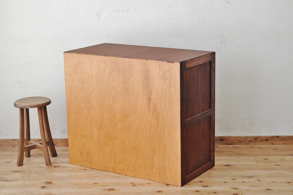 アンティーク家具　小物収納にぴったりなアンティーク引き出し(チェスト)