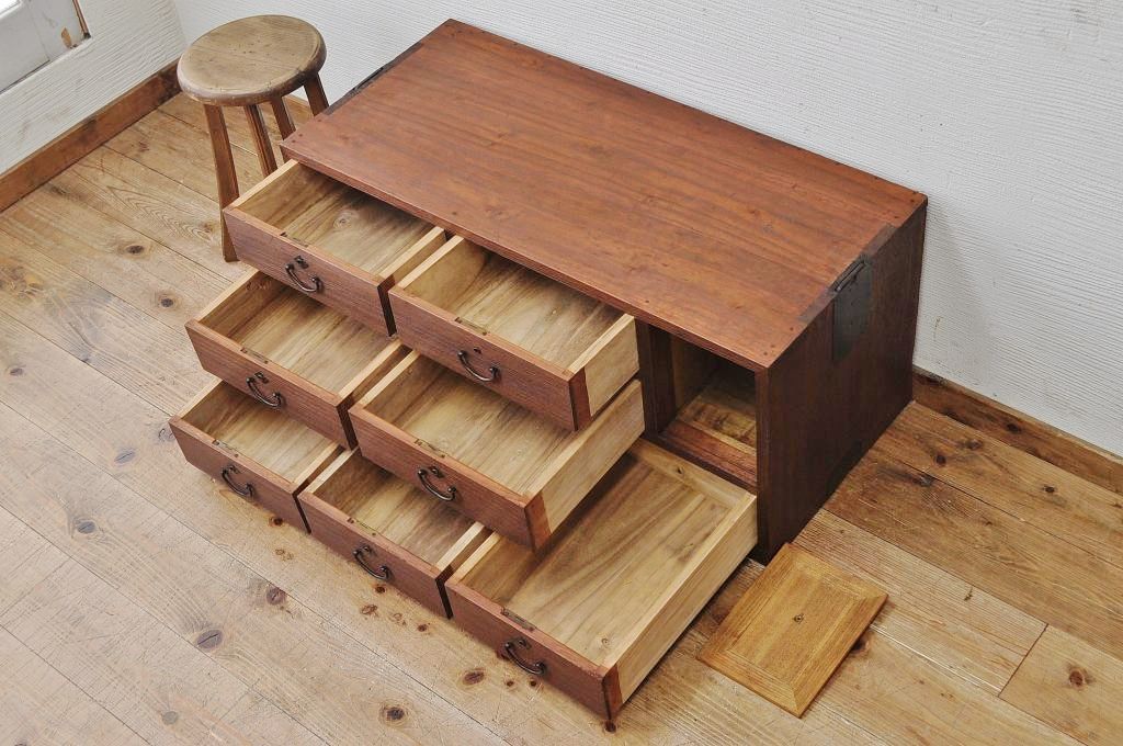 アンティーク家具　古い木のシンプルな引き出しローボード