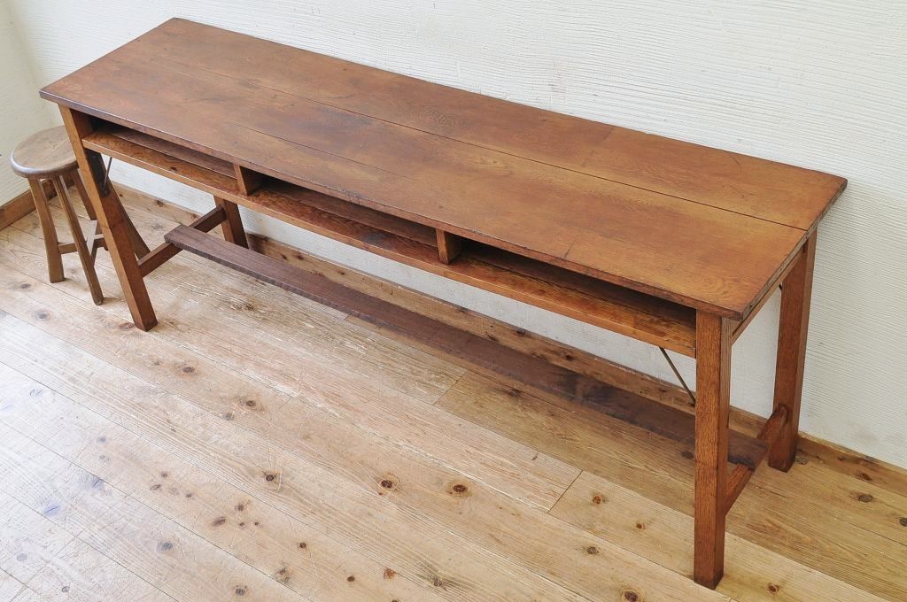 アンティーク家具　古いナラ材の横長作業台(机)1