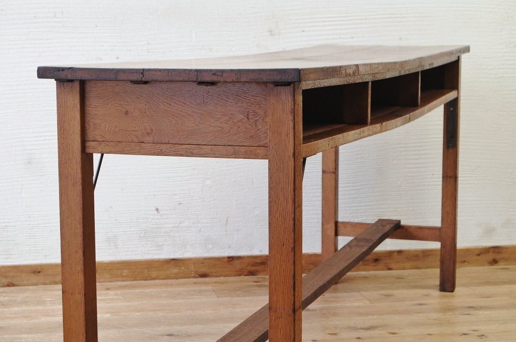 アンティーク家具　古いナラ材の横長作業台(机)1